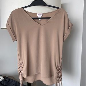 Nikita short sleeve top - size small